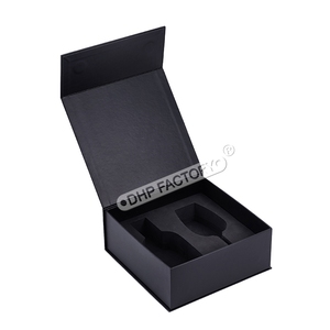 Caja de Regalo Personalizada con Cierre Magnético Premium Negro Mate, Caja de Envío Pequeña Negra con Logotipo - Product Image 2