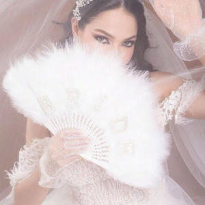 Fan di <span class=keywords><strong>piume</strong></span> <span class=keywords><strong>sposa</strong></span> matrimonio bianco addio al nubilato Party Bach fine settimana ragazze viaggio di fidanzamento di nozze doccia nuziale decorazione regalo - Product Image 2