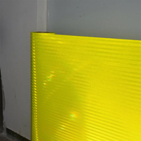 Film Reflektif Prismatic Kuning Hijau Fluoresen Kelas Teknik, Lembaran Reflektif PVC/PET Perekat Sendiri dalam Bentuk Gulungan untuk Jalan
