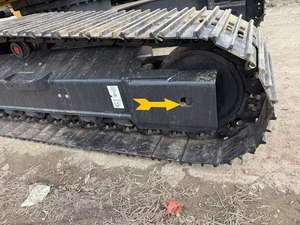 Excavatrice d'occasion de haute qualité Komatsu PC240LC 24 tonnes, modèle populaire du Japon, en bon état de fonctionnement, en stock pour le terrassement, avec certification CE. - Product Image 5
