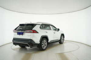 Wildlander 2.0L Automatico 4WD Luxury National VI Usato SUV <span class=keywords><strong>2020</strong></span> con Tetto Apribile, Sedili in Pelle, Luci a LED, Guida a Sinistra, R18, 7 Airbag - Product Image 4