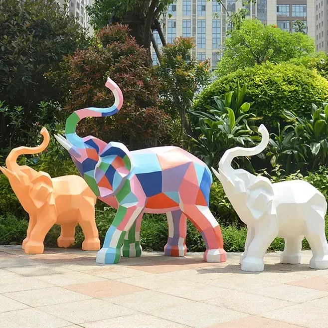 Grote Outdoor Decoratieve Glasvezel Dier Standbeeld Kleurrijke Olifant Standbeeld