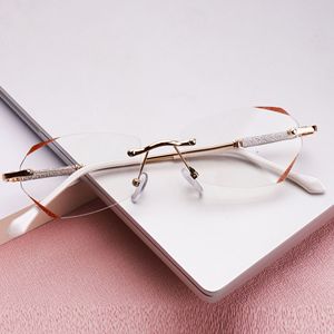Vente en gros de lunettes de lecture sans monture pour femmes, verres convexes de haute qualité de luxe bloquant la lumière bleue - Product Image 2