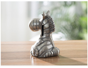 <span class=keywords><strong>Tirelire</strong></span> en métal HY en forme de <span class=keywords><strong>cheval</strong></span> de dessin animé - Boîte d'épargne créative, décoration et cadeau de vacances pour enfants - Product Image 5