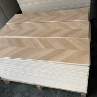 Planches de sol hybrides en vinyle à chevrons imperméables en chêne blanc 10 mm, planchers en vinyle de luxe à verrouillage 5G