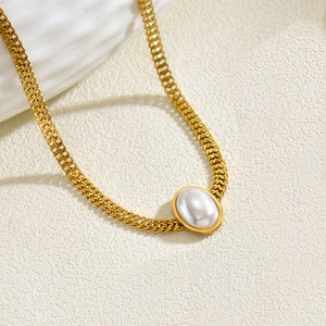 Collar estilo europeo americano con incrustaciones de perlas, cadena de serpiente en tono dorado para mujer, uso diario, regalo. - Product Image 3