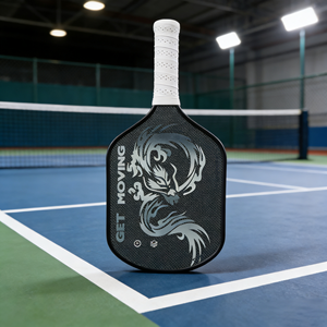 Raquette <span class=keywords><strong>de</strong></span> pickleball avec structure intégrée pressée à chaud, noyau en nid d'abeille en PP, surface en alliage <span class=keywords><strong>de</strong></span> titane et <span class=keywords><strong>revêtement</strong></span> PTFE OEM - Product Image 1