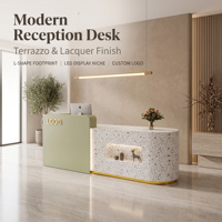 Bureau de réception moderne en MDF avec éclairage LED et hauteur réglable pour hôtels, restaurants, bureaux et espaces commerciaux