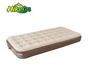Matelas Gonflable Double Portable Moderne avec Pompe Intégrée, Housse en PVC Floqué Pliable pour Chambre, Salon, Camping en Plein Air et Parcs - Product Image 1