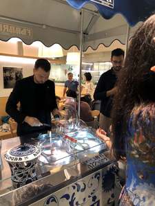 Machine à glace commerciale Mile Ice Tech 220V, multifonctionnelle, 4 saveurs, pour fruits et chocolat, chariot à desserts, chariot de présentation de gelato certifié NSF - Product Image 2