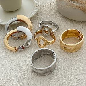 Brazaletes Gruesos con Forma de <span class=keywords><strong>O</strong></span> de Geometría Exagerada para Mujer, Brazaletes Punk para Fiesta, Accesorios de Moda, Regalos de Joyería - Product Image 3