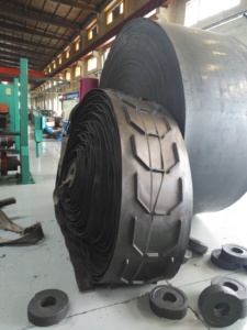 Weather-Resistant Rubber <strong>Conveyor</strong> Belt - Reliable for Outdoor Port &amp; Dock <strong>Material</strong> <strong>Handling</strong> - Product Image 2