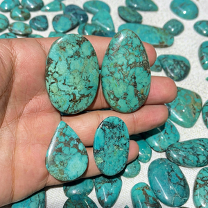 Cabujones de Turquesa Tibetana de Alta Calidad al por Mayor, Piedras Preciosas Naturales para la Fabricación de Joyería, Anillos y Colgantes de Plata y Latón, Provenientes del Tíbet - Product Image 1