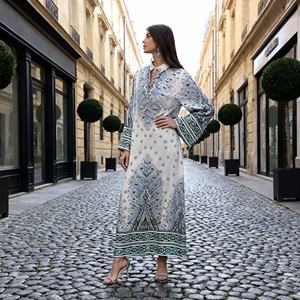 Abaya de luxe personnalisée en polyester avec strass thermocollants pour les fêtes et les soirées, robe pour femmes musulmanes - Product Image 2