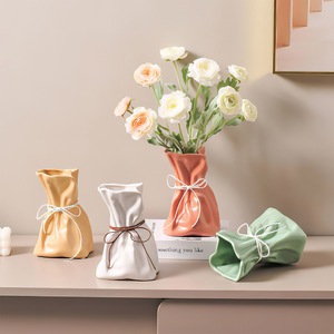 Jarrón de Resina Minimalista Estilo Crema para Flores Frescas, Decoración del Hogar, Pieza de Arte para Escritorio, Decoración Floral - Product Image 4