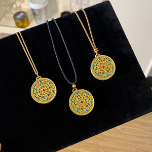 Traditional Chinese Style Gold Pendant Necklace Geometric Auspicious Pattern Unisex Everyday Wear - Product Image 2
