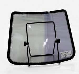 <span class=keywords><strong>ฟิล์ม</strong></span>แสง DR3599<span class=keywords><strong>ฟิล์ม</strong></span>ติดหน้าต่างรถยนต์เทคโนโลยีใหม่ภายใต้ความเข้มของแสงแดดจาก35% ลดเป็น20% - Product Image 1