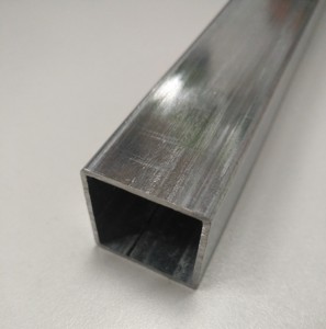 Vente du fabricant Q235B <span class=keywords><strong>Tube</strong></span> carré noir de grand <span class=keywords><strong>diamètre</strong></span> 40*40 Tuyau d'<span class=keywords><strong>acier</strong></span> rectangulaire à paroi épaisse en stock - Product Image 3