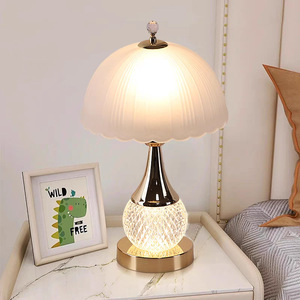 Lámpara de Mesa de Estilo Retro Americano de Alta Gama, Ajustable, para Uso Diario, Lámpara de Noche y para Hoteles de Boda, Alimentada por Batería - Product Image 5
