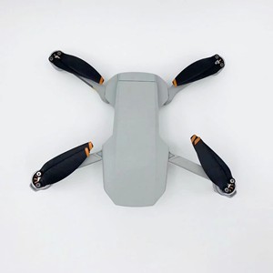 Drone Mini 2 d'occasion à succès avec caméra 4K, portée de 10 km, autonomie de 31 min, contrôle à distance via application, conception pliable en plastique pour débutants - Product Image 1