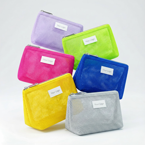 Kit de beauté GWP clé <span class=keywords><strong>en</strong></span> main, sac cosmétique portable de luxe <span class=keywords><strong>en</strong></span> maille violette, brosse à cuir chevelu Gua Sha <span class=keywords><strong>en</strong></span> acier inoxydable avec fermeture éclair, logo personnalisé, bien-être - Product Image 6