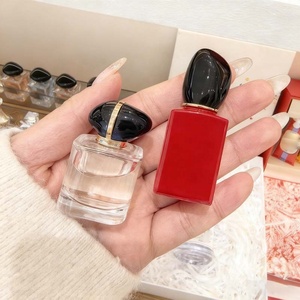 Perfume Floral <span class=keywords><strong>de</strong></span> Viaje, Muestras <span class=keywords><strong>de</strong></span> Perfume Mini para Mujer y Hombre al por Mayor y Spray <span class=keywords><strong>de</strong></span> Prueba <span class=keywords><strong>de</strong></span> Fragancia Fresca <span class=keywords><strong>de</strong></span> Larga Duración - Product Image 1