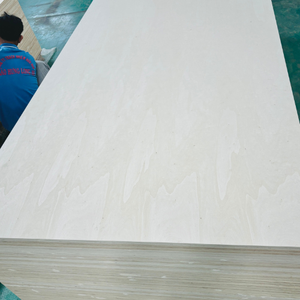 Tablero fenólico de madera contrachapada de álamo de 5/6/9mm de espesor resistente a la intemperie E0 formaldehído fabricante de proveedores vietnamitas - Product Image 4
