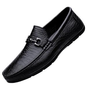 Zapatos Casuales de Cuero Genuino con Capa Superior de Color Sólido y Grabado en Relieve, Mocasines de Verano para Hombre - Product Image 5