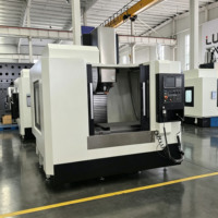 Centro de Mecanizado CNC VMC855 a Precio de Fábrica, Fresadora Vertical de 3 Ejes con ATC de 24T para Procesamiento de Piezas de Automóviles