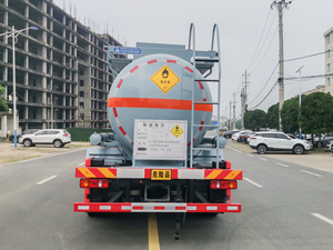 Camión de Transporte de Soluciones Químicas Dongfong Tianjing Diésel Nuevo Manual 15.3 CBM 8x4 Diseño de Tanque L4BH para Peróxido de Hidrógeno EURO 6 - Product Image 5