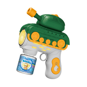 Pistola <span class=keywords><strong>de</strong></span> <span class=keywords><strong>Burbujas</strong></span> Automática con Forma <span class=keywords><strong>de</strong></span> Tanque, 12 Orificios, a Prueba <span class=keywords><strong>de</strong></span> Fugas, <span class=keywords><strong>Burbujas</strong></span> Gigantes, Generador <span class=keywords><strong>de</strong></span> <span class=keywords><strong>Burbujas</strong></span> Portátil para Niños Mayores <span class=keywords><strong>de</strong></span> <span class=keywords><strong>3</strong></span> Años, Juego al Aire Libre - Product Image 1