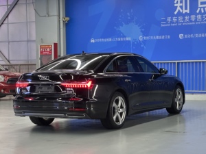 รถยนต์มือสอง <span class=keywords><strong>Audi</strong></span> A6L <span class=keywords><strong>45TFSI</strong></span> ปี 2019 เครื่องยนต์เบนซิน วิ่ง 1-25000 ไมล์ เกียร์อัตโนมัติ เบาะหนัง กล้องมองหลัง ขับเคลื่อนล้อหน้า ล้อแม็ก R19 พวงมาลัยซ้าย - Product Image 4