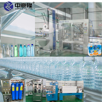 Ligne de production automatique d'eau en bouteille PET 8000BPH avec solution clé en main 3-en-1 de remplissage, bouchage, étiquetage et emballage