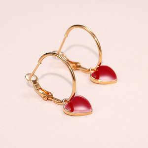 Pendientes de Corazón Rojo Esmaltados para Mujer, Joyería Festiva de Moda para Año Nuevo - Product Image 3