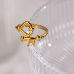 Anello a Cuore Traforato in Acciaio Inossidabile Placcato Oro 18K, Anello Aperto a Forma di Cuore Resistente all'Ossidazione, Gioielli all'Ingrosso - Product Image 4