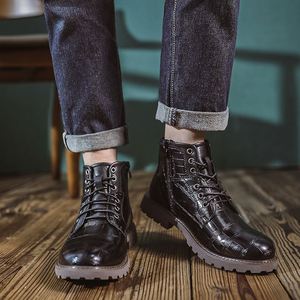 Men's All Seasons Waterproof Rubber Upper Anti-Slippery Slip-On Chelsea Boots Retro Casual Desert Style Outdoor Workwear - Product Image 5