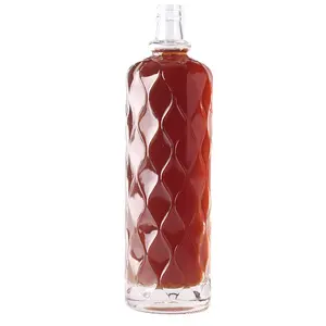 スピリッツプレミアム手作り製品用の個別に刻印されたウォッカガラスボトル