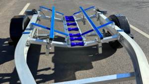 <span class=keywords><strong>Remorque</strong></span> de <span class=keywords><strong>bateau</strong></span> en aluminium HOIRO 15 pieds (4,8 m) à essieu simple avec lits en polyéthylène, VIN, DOT et CE, capacité de charge de <span class=keywords><strong>750</strong></span> <span class=keywords><strong>kg</strong></span> pour <span class=keywords><strong>bateau</strong></span> de pêche - Product Image 6