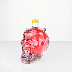 Bouteille en verre de liqueur fantaisie en forme de crâne de 700ml pour bouteille en verre de liqueur de whisky Bourbon Gin