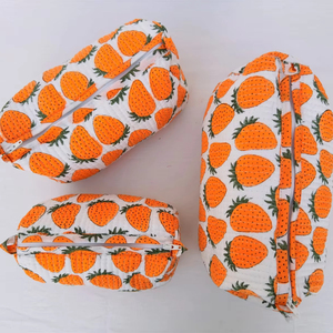 Bolsa de Aseo Acolchada de Algodón Hecha a Mano con Estampado de Bloques, Neceser de Viaje - Product Image 1