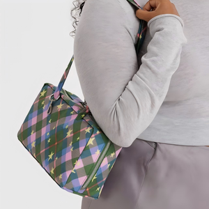 Grand <span class=keywords><strong>sac</strong></span> <span class=keywords><strong>à</strong></span> bandoulière en nylon <span class=keywords><strong>pour</strong></span> femmes, <span class=keywords><strong>sac</strong></span> <span class=keywords><strong>à</strong></span> <span class=keywords><strong>main</strong></span> résistant <span class=keywords><strong>à</strong></span> l'eau avec longue bandoulière, sacs bowler en nylon personnalisés, sacs fourre-tout - Product Image 1