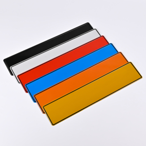 Accessoires de voiture professionnels usine personnalisée <span class=keywords><strong>européenne</strong></span> 52cm * 11cm couleur <span class=keywords><strong>plaque</strong></span> d'<span class=keywords><strong>immatriculation</strong></span> décorative en aluminium vierge <span class=keywords><strong>plaque</strong></span> réfléchissante - Product Image 1