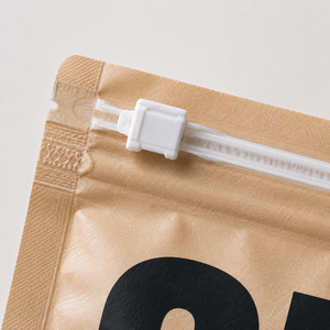 Sac d'emballage pour vêtements imprimé sur mesure, grande pochette refermable à glissière avec fenêtre transparente pour t-shirts - Product Image 4