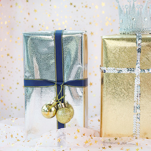 Bán buôn 80gsm Gleamy kết cấu kim loại giấy kích thước lớn aluminizing Giấy không thấm nước tráng Quà Tặng giấy gói - Product Image 4