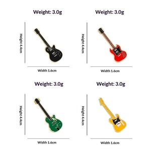 Nouvelle <span class=keywords><strong>broche</strong></span> guitare électrique en alliage de zinc, personnalisée, avec impression UV et technique d'émail goutte à goutte, cadeau pour étudiant - Product Image 5