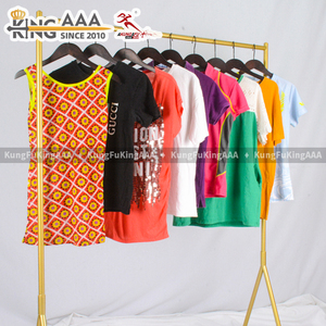 KungFu KingAAA - Balle di T-shirt Usate Miste Colori Chiari, Ingrosso, Magliette Estive di Seconda Mano, Assortimento Luminoso in Cotone Pastello - Product Image 2