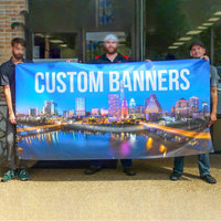 Bannière publicitaire en vinyle PVC de taille personnalisée bannière de promotion de décoration extérieure résistante aux UV drapeaux et bannières