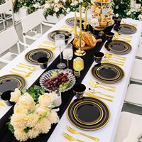 Ensemble de vaisselle jetable noir et or de 150 pièces comprenant 100 assiettes à dîner/dessert, couverts et gobelets pour fête
