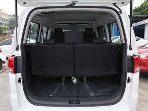 <span class=keywords><strong>Jianghuai</strong></span> <span class=keywords><strong>Automobile</strong></span> Group Refine M4 Modèle 2022 2.0CTI Diesel Manuelle Version Jinshang Grand et Moyen Monospace Diesel - Product Image 6