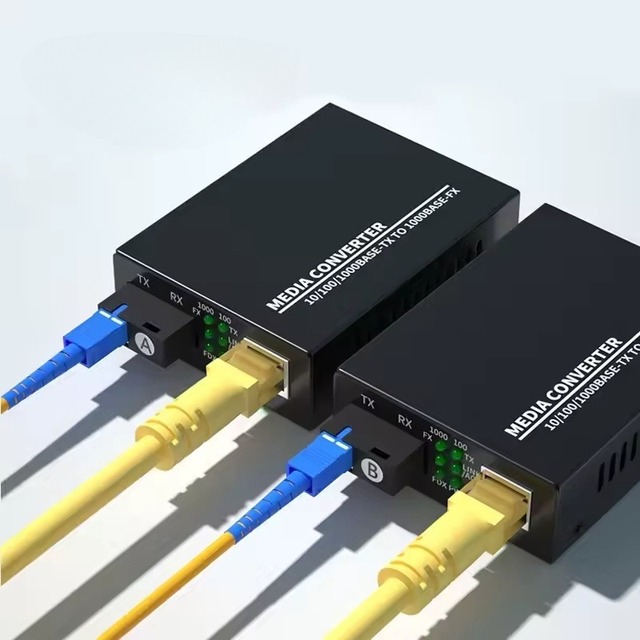 10/100/1000Mbps Ethernet Media Converter SC 1 RJ45 Optical Transceiver Fiber Optic Media Converter for FTTH Compatible WiFi 5G